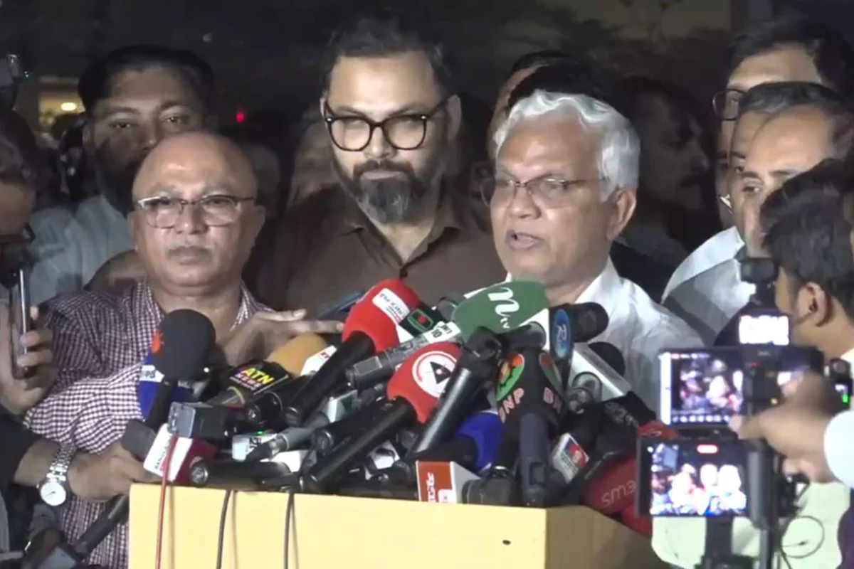 আপাতত এভারকেয়ার হাসপাতালেই খালেদা জিয়ার চিকিৎসা চলবে : ডা. জাহিদ evar care