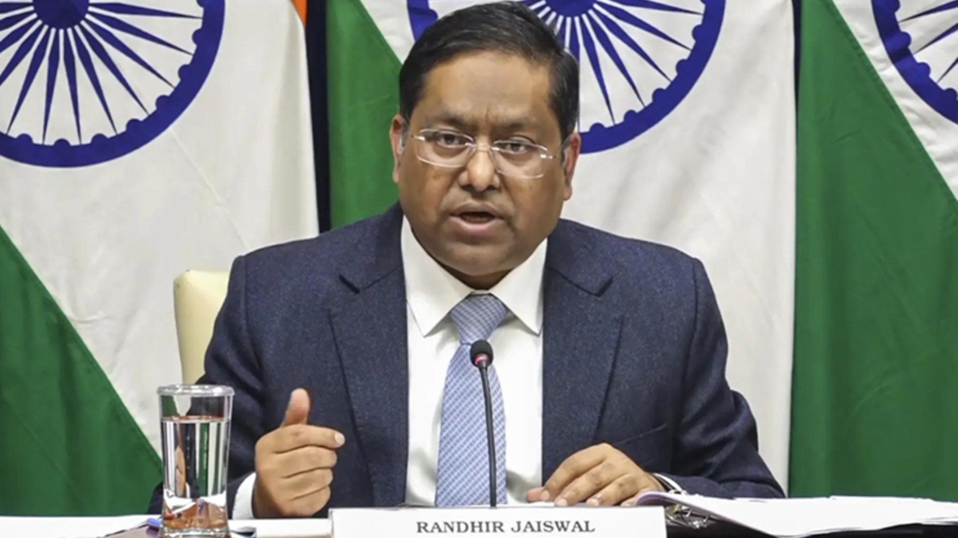 পাকিস্তানের বিমান হামলায় আফগানিস্তানের পাশে দাঁড়াল ভারত indian