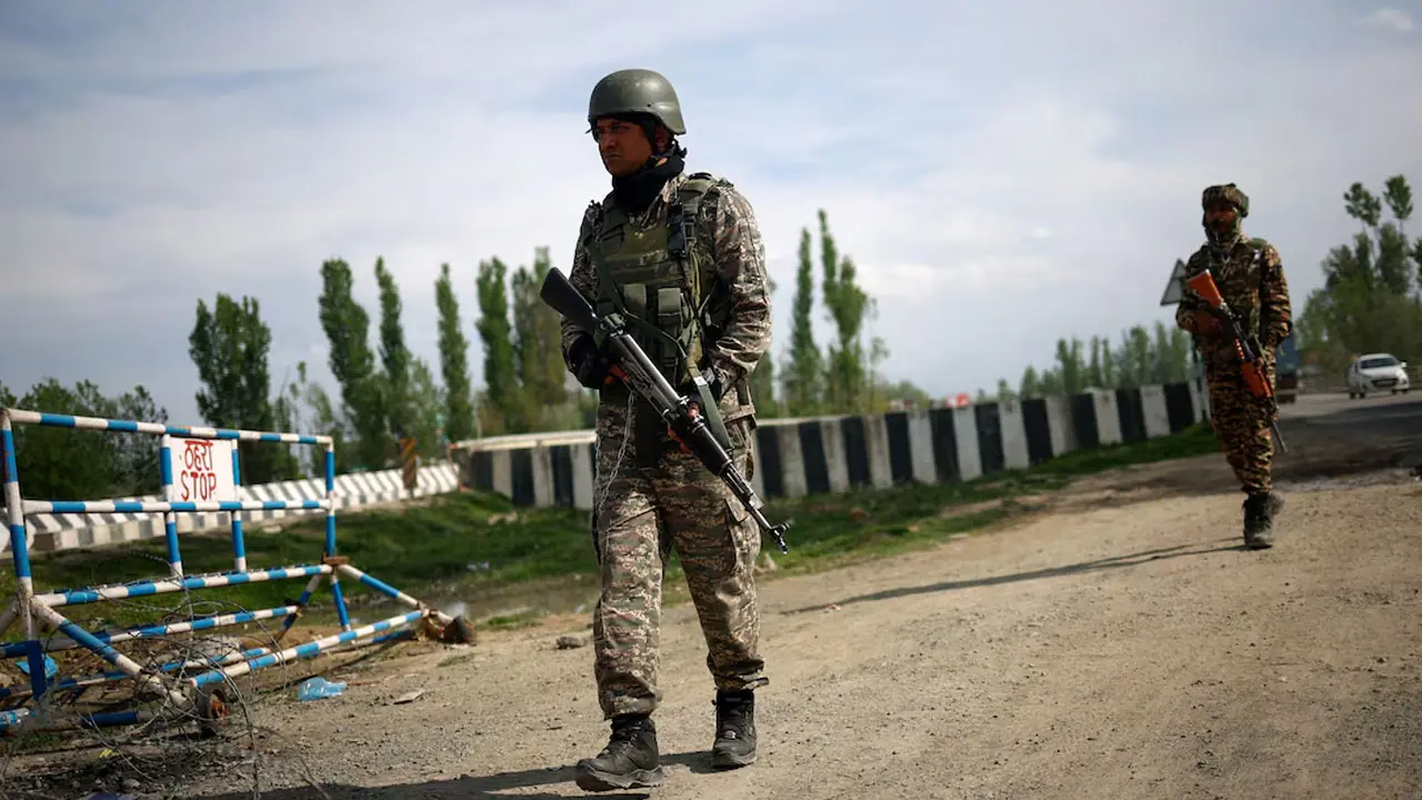 indian-soldiers-20