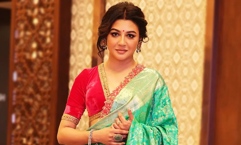 প্রেমের কথা স্বীকার করলেন জয়া, কে সেই প্রেমিক? joya hasan