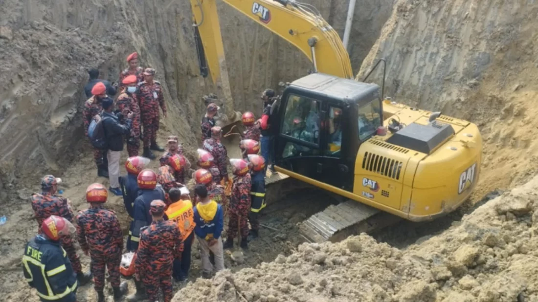 ৪২ ফুট গর্ত খুঁড়েও পাওয়া যায়নি সাজিদকে, উদ্ধার অভিযান চলছে shishu sajid