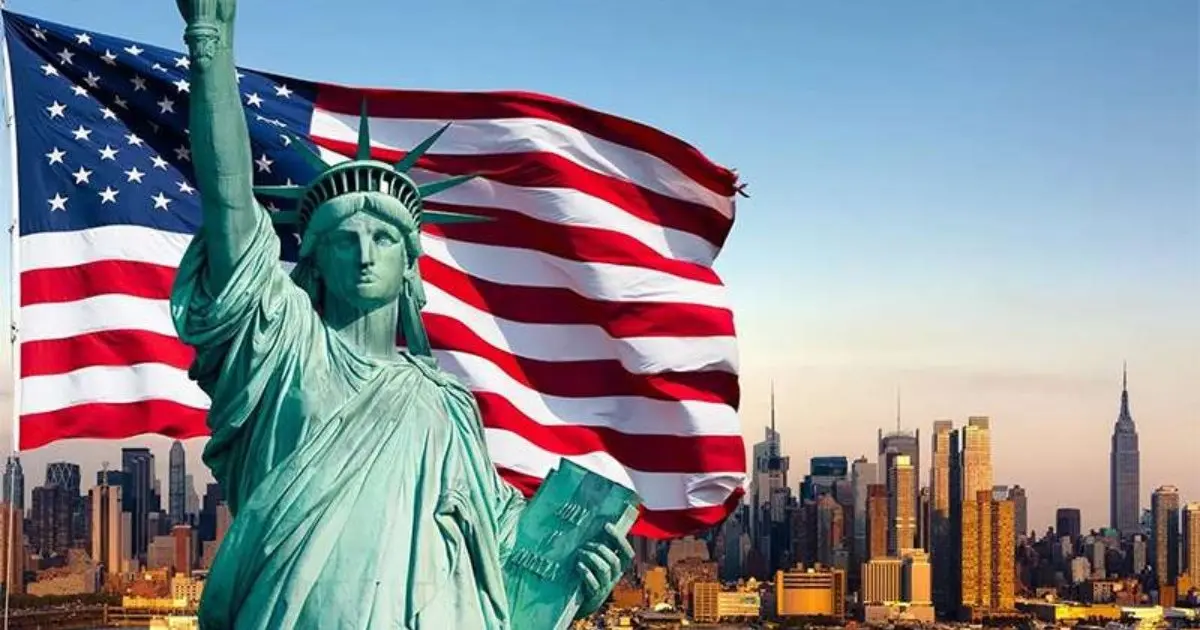 সন্তান জন্মের জন্য যুক্তরাষ্ট্রে যেতে চাইলে বাতিল হবে ভিসার আবেদন statue-liberty-usa
